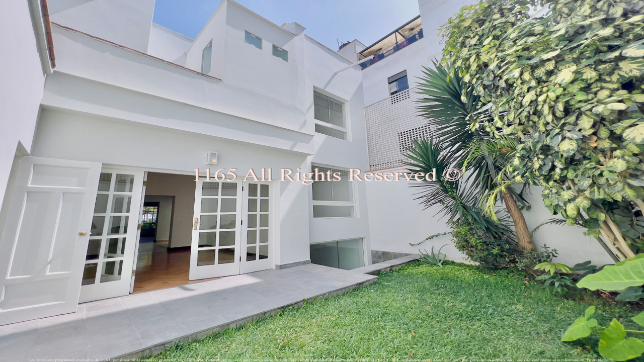 Venta de Casa en MIRAFLORES LIMA 4 dormitorios 25905 MercadoCasa