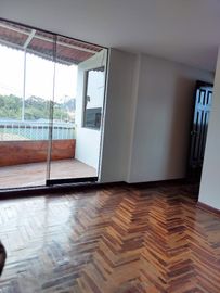 VENDO DEPARTAMENTO URB. SANTA FELICIA – LA MOLINA