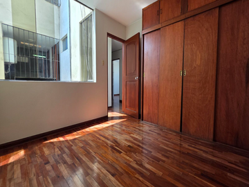 DEPARTAMENTO EN VENTA | VISTA CALLE | 3 DORM + ESTACIONAMIEN