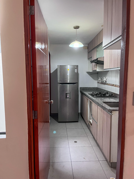DEPARTAMENTO MUY BIEN UBICADO, CERCA A LA AVENIDA LA MOLINA 