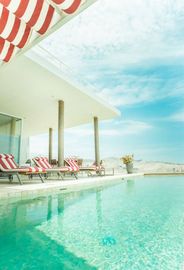 VENTA DE FINA CASA DE PLAYA BOCA LEON SAN ANTONIO