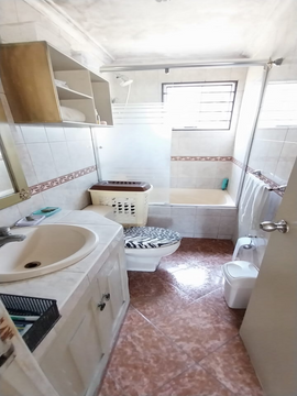 PRÁCTICO DEPARTAMENTO EN CONDOMINIO LOS ÁLAMOS 