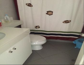 ALVAREZ CALDERON cuadra 4 (Código: 232-469-1)