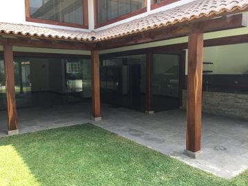 VENTA  CASA EN CASUARINAS