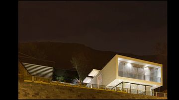 CASA EN CONDOMINIO - URB. LAS CONDES DE LA PORTADA