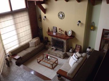 LINDA CASA EN VENTA 4 PISOS SURCO