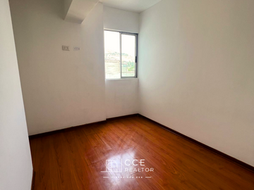 VENDO HERMOSO FLAT EN VALLE HERMOSO