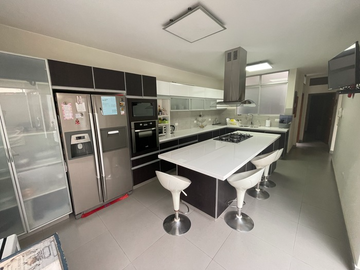 CASA - 6 DORM.- TERRAZA - LA MOLINA