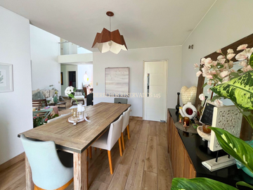 LINDA CASA EN CONDOMINIO DE 3 CASAS EN EL SOL DE LA MOLINA