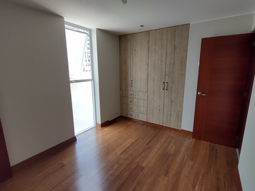 DUPLEX DE ESTRENO EN VENTA EN MIRAFLORES. 2 DORMITORIOS. 