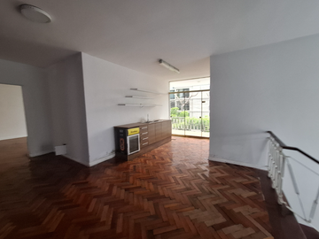 ALQUILER CASA EN SAN ISIDRO (609-142-40 LUCY)