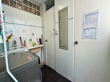 ESPACIOSO Y ACOGEDOR DUPLEX DE 198M2 EN SAN BORJA SUR 