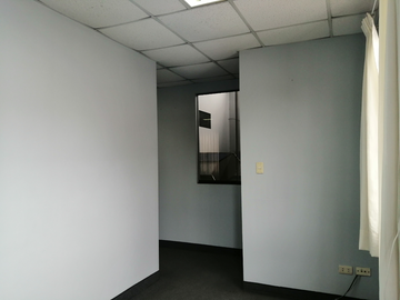 AMPLIA OFICINA EN ALQUILER EN SAN BORJA