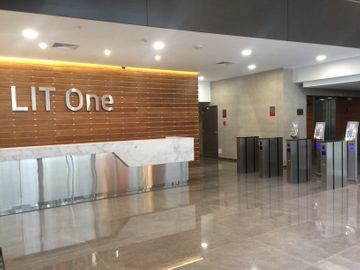 Oficina  LIT ONE Ubicado Estratégicamente en La Zona  Financiera   y Comercial de Miraflores 
