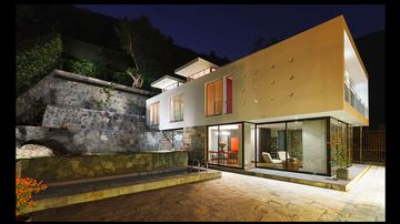CASA EN CONDOMINIO - URB. LAS CONDES DE LA PORTADA