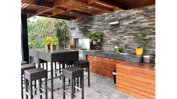 HERMOSA E IMPECABLE CASA EN VENTA EN LAS CANTERAS URB. CASUARINAS