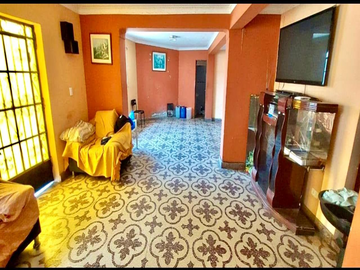 VENDO CASA EN CERRO EL PINO  147 M2 PARTE BAJA LA VICTORIA