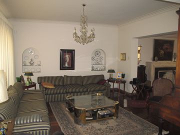 VENDO HERMOSA RESIDENCIA EN SAN ANTONIO, MIRAFLORES