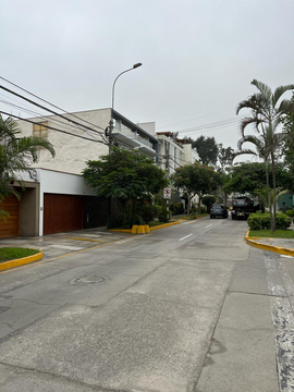 HERMOSO DEPARTAMENTO EN VENTA, CHACARILLA, SAN BORJA
