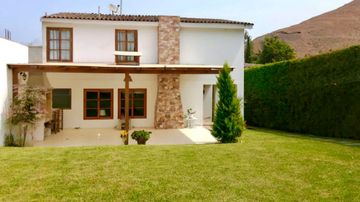 VENTA DE CASA EN PACHACAMAC