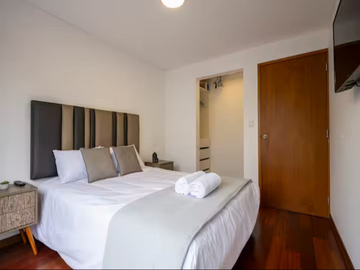 VENDO CENTRICO DEPARTAMENTO EN MIRAFLORES