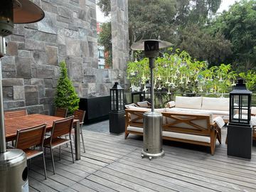 VENDO CASA FRENTE A PARQUE GENARO CASTRO IGLESIAS COD. 23486