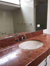LINDA CASA EN CONDOMINIO EN LA MOLINA - ¡¡¡VALE LA PENA VERLO!!!!!