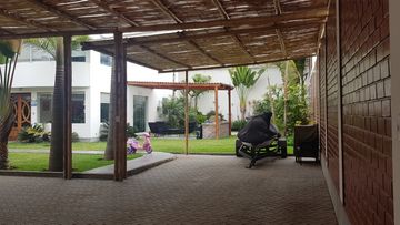 VENTA DE CASA DE PLAYA DE 352M2 EN PUNTA HERMOSA