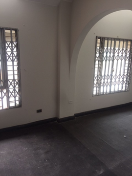 CASA COMO TERRENO EN VENTA EN SANTIAGO DE SURCO