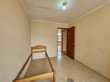VENDO CASA COMERCIAL EN SJM