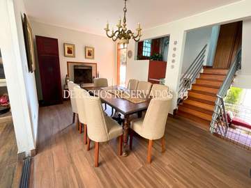 ¡BAJÓ DE PRECIO! LINDA CASA EN CONDOMINIO CERCA A PARQUE