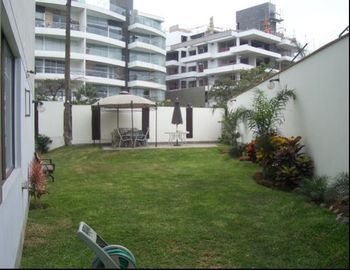 DEPARTAMENTO EN VENTA EN SURCO 