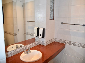 OFICINA EN ALQUILER ARAMBURU COD. 23610