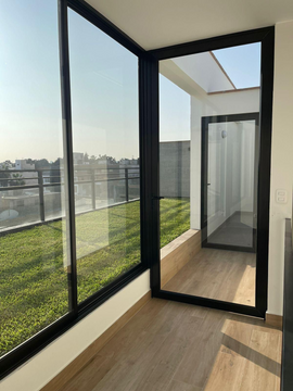 TRIPLEX DE ESTRENO EN CHACARILLA (609-907-1)