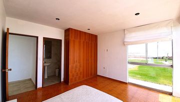 VENTA DE CASA EN MORAVIA II - PRIMERA FILA