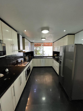 CASA URBANIZACIÓN COUNTRY CLUB DE SAN ISIDRO