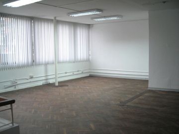 ALQUILER CASA OFICINA S. ISIRO