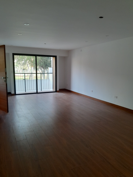 DEPARTAMENTO DE ESTRENO FTE. A PARQUE EN LAS GARDENIAS-SURCO