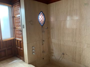 CASA EN VENTA EN SANTIAGO DE SURCO - GOLF LOS INCAS