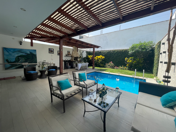 CONDOMINIO 2 PLANTAS - 4 DORMS C/U CON BAÑO - PISCINA