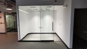 OFICINA IMPLEMENTADA  A.0. 136M2 EDIFICIO INTELIGENTE IMPECABLE