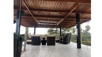 HERMOSA E IMPECABLE CASA EN VENTA EN LAS CANTERAS URB. CASUARINAS