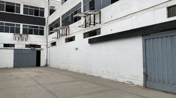 VENTA DE EXCLUSIVO LOCAL EN CHORRILLOS - AREA DE  1037 M2