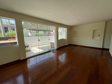 VENDO EN SURCO - LINDO DEPARTAMENTO EN PRIMER PISO ELEVADO