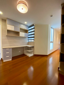 BONITO DEPARTAMENTO EN ZONA DE PARQUES. BUENA DISTRIBUCION