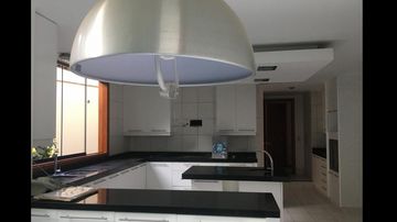 IMPECABLE CASA EN LA COMPUERTA - LA PLANICIE