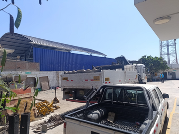 LOCAL COMERCIAL - INDUSTRIAL EN SJM, CERCA MALL DEL SUR 