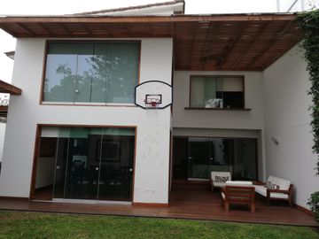 JOSE SABOGAL Cdra.5, Urb. AURORA - CASA en VENTA en MIRAFLORES