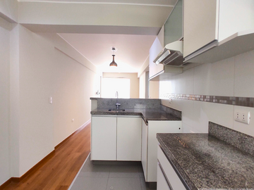 MODERNO FLAT 72 M2 2HAB + ESTACIONAMIENTO 