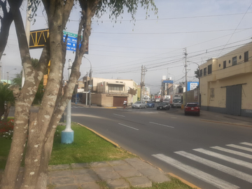 VENTA Y/O ALQUILER DE LOCAL COMERCIAL EN CALLAO